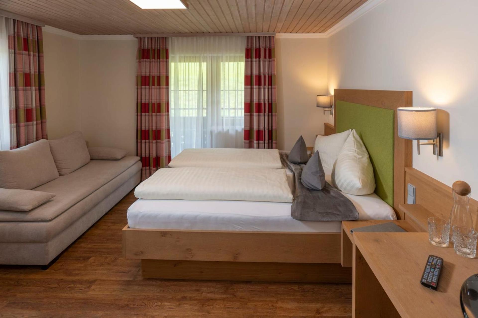 Natur & Familienhotel Der Stieglerhof ラートシュタット エクステリア 写真